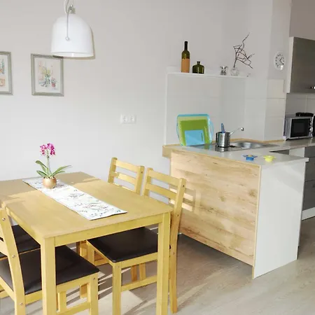 Kuestenwald - Igelbau